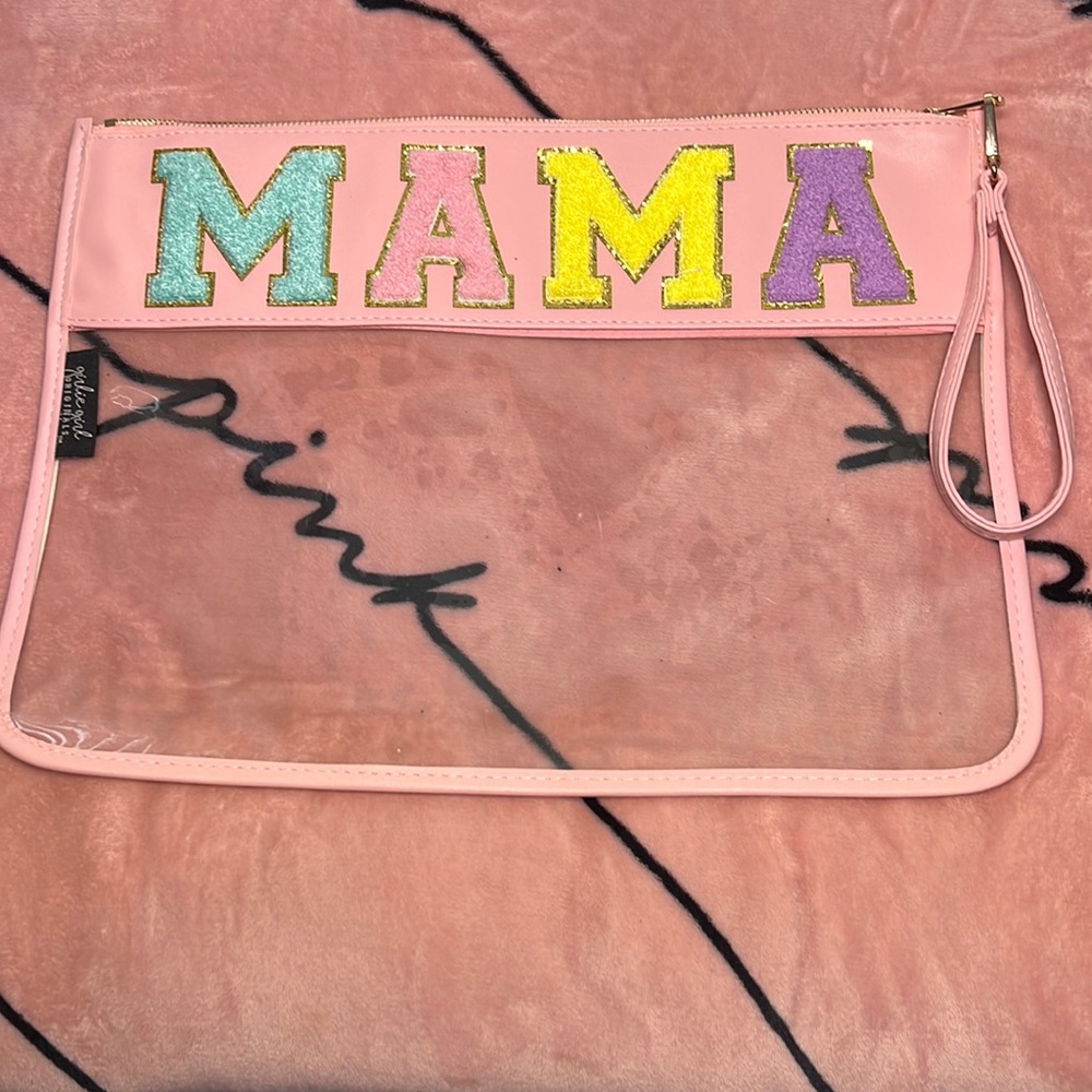The mom clutch